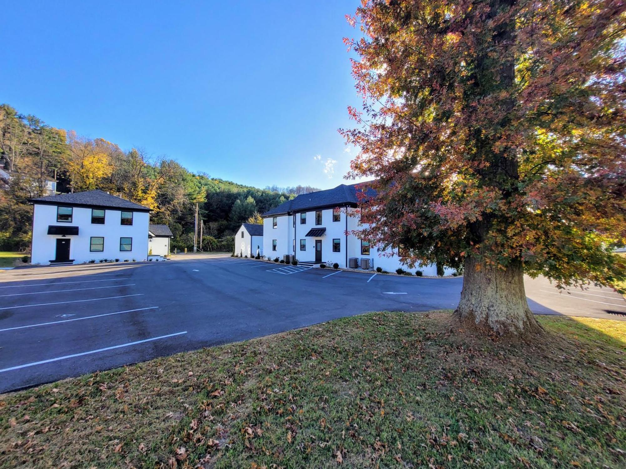 The Traveler On Main - Suite 1 Tazewell Buitenkant foto